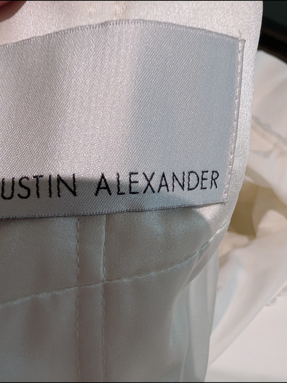 Justin Alexander Freeland Simple Elegant White A-Line Wedding Gown - Picture 5 of 16